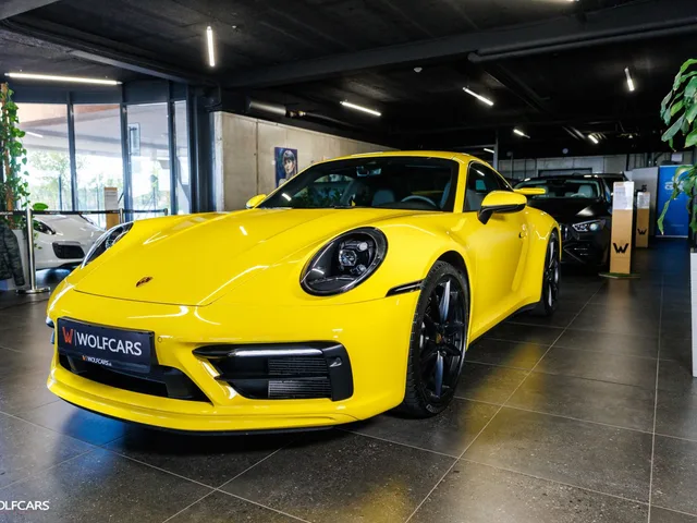 Porsche 911 Carrera 4 Coupé – fotografia 3 z 15