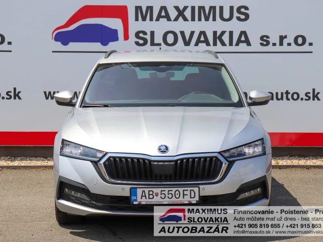 Škoda Octavia Combi 2.0 TDI Ambition DSG – fotografia 2 z 15