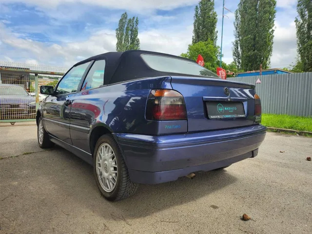 Volkswagen Golf Cabrio GTI 2.0 Karman – fotografia 5 z 15