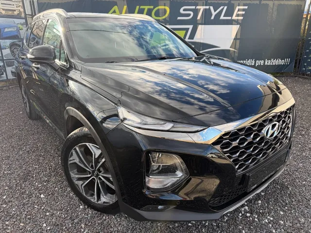 Hyundai Santa Fe 2.2 CRDi Premium 4x4 – fotografia 2 z 15