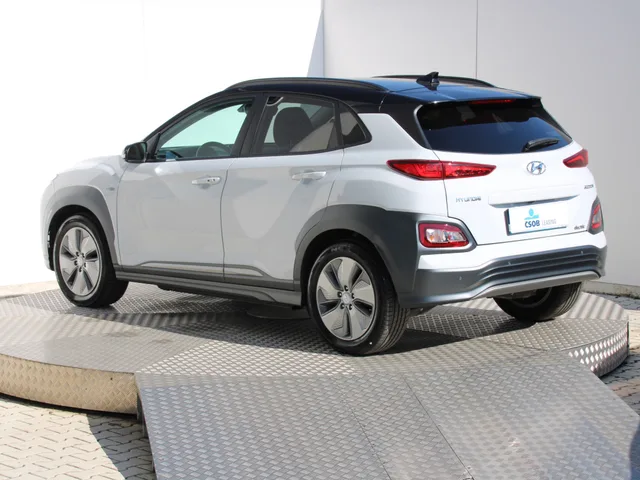 Hyundai Kona Electric 64 kWh 150 kW – fotografia 3 z 15