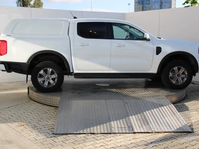 Ford Ranger 2.0 EcoBlue XLT 4x4 – fotografia 5 z 15