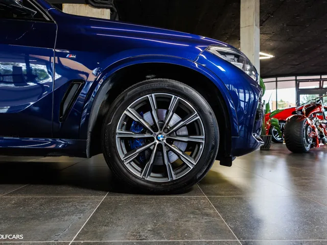 BMW X5 xDrive 30d – fotografia 4 z 15