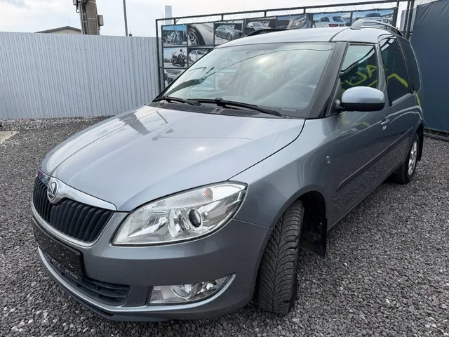 Škoda Roomster 1.2 TSI Ambition – fotografia 6 z 15