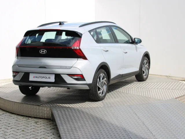 Hyundai Bayon 1.0 T-GDI Comfort 7DCT – fotografia 5 z 15