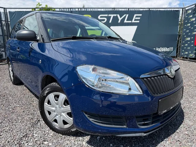 Škoda Fabia Combi 1.2 HTP – fotografia 2 z 15