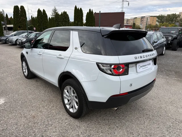 Land Rover Discovery 2.0D SD4 S AWD – fotografia 6 z 15
