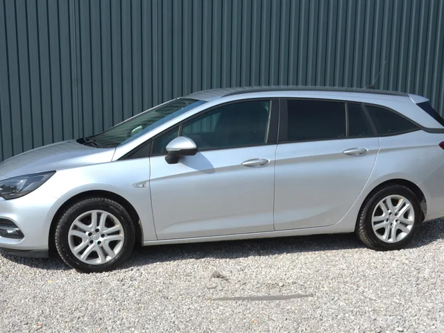 Opel Astra ST 1.5 CDTi – fotografia 2 z 15