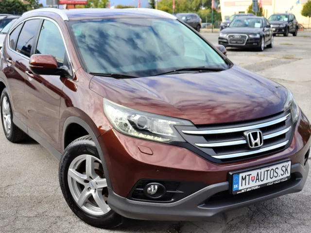 Honda CR-V 2.2 i-DTEC Lifestyle 4x4 – fotografia 6 z 15