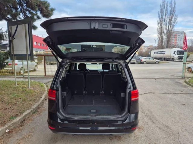 Volkswagen Touran 1.6 TDI Comfortline – fotografia 6 z 15