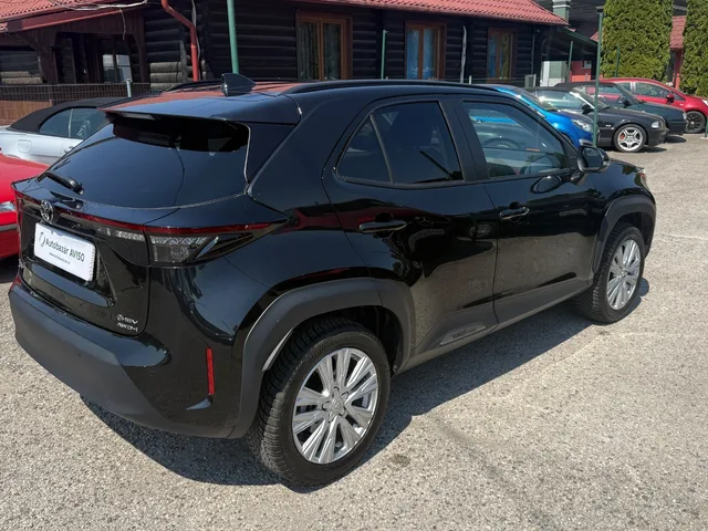 Toyota Yaris Cross 1.5 Hybrid 4x4 – fotografia 4 z 15