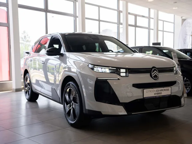 Citroën C5 Aircross Plus Hybrid 145k ë-DCT6 – fotografia 3 z 10