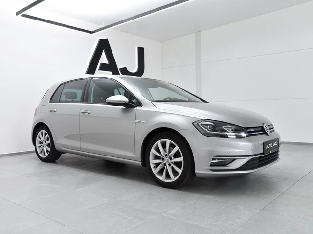 Volkswagen Golf 1.5 TSI Highline DSG – fotografia 5 z 14
