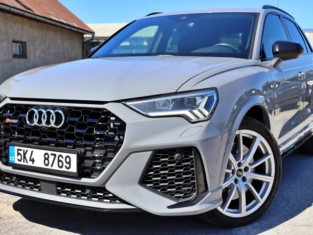 Audi RS Q3 2.5 TFSI – fotografia 3 z 15