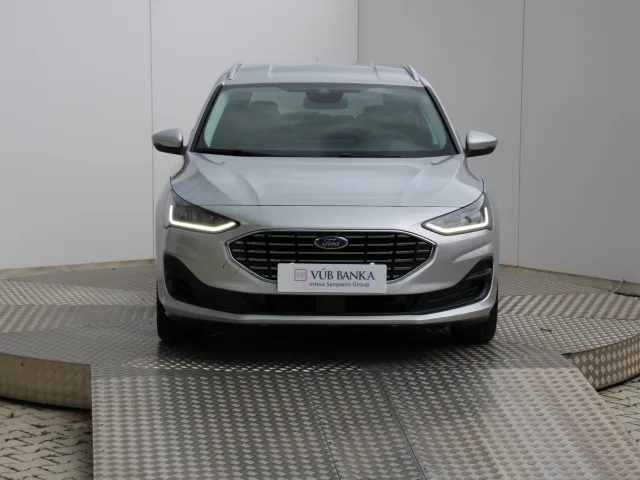 Ford Focus Combi 1.5 EcoBlue Titanium – fotografia 3 z 15