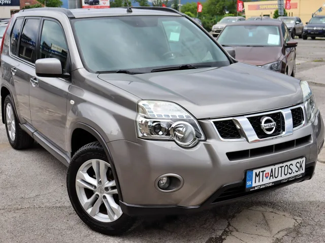 Nissan X-Trail 2.0 dCi SE 4x4 – photo 6 of 15