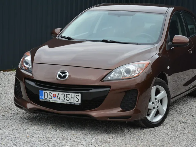 Mazda 3 1.6 Diesel – fotografia 2 z 15