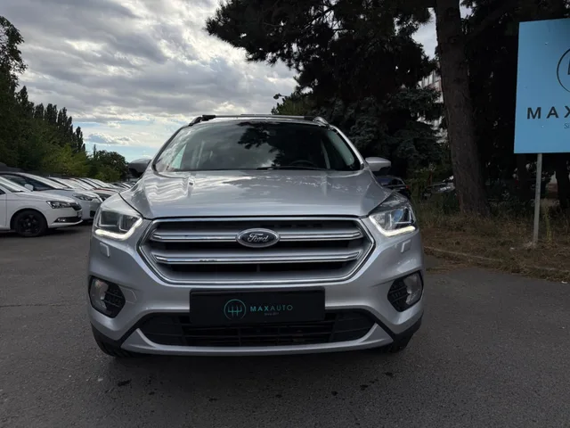 Ford Kuga 2.0 TDCi 88 kW – fotografia 2 z 15