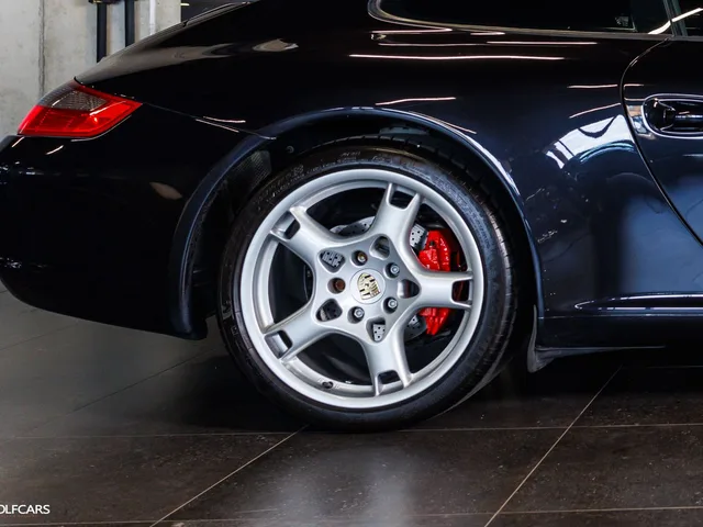 Porsche 911 997.1 Carrera Coupe 3.6 – fotografia 5 z 15