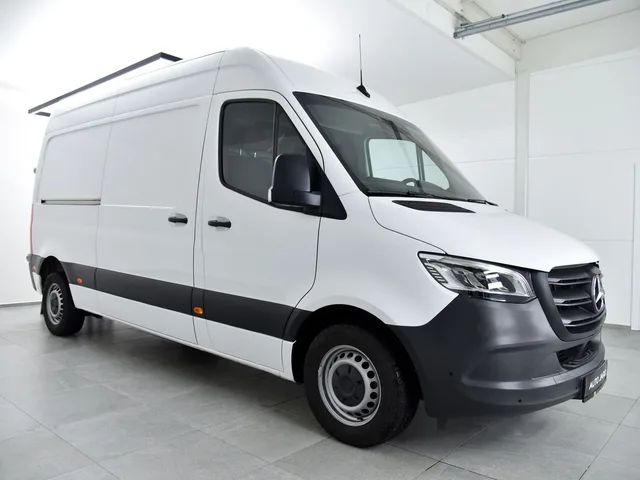 Mercedes-Benz Sprinter 215 CDI L2H2 FWD 9G-Tronic – fotografia 3 z 15