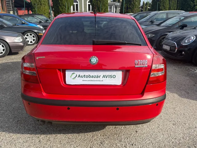 Škoda Octavia 1.9 TDI Elegance DSG – fotografia 5 z 15
