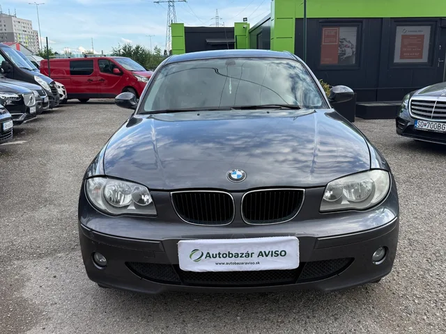 BMW 118d – fotografia 2 z 15