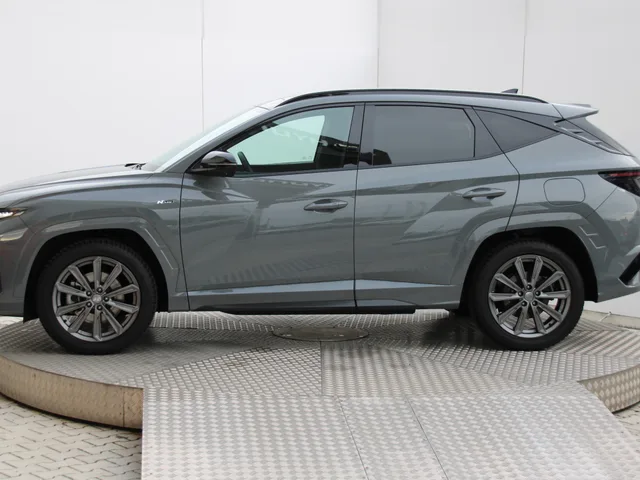 Hyundai Tucson 1.6 T-GDi MHEV 4x4 N Line – fotografia 2 z 15
