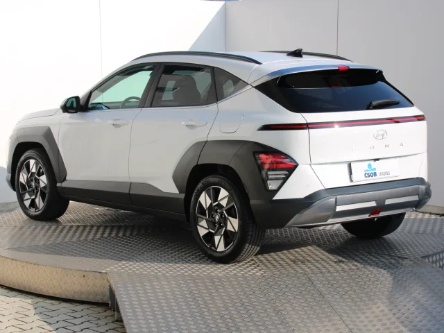 Hyundai Kona 1.6 T-GDi Style A/T7 – fotografia 4 z 15