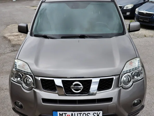 Nissan X-Trail 2.0 dCi SE 4x4 – photo 4 of 15