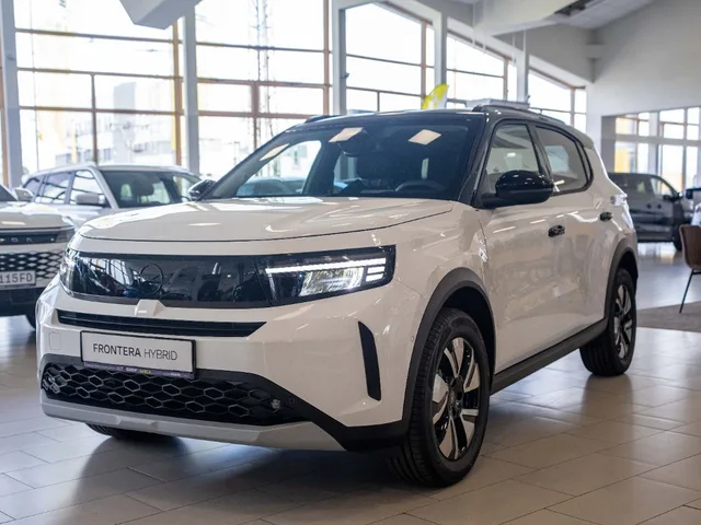 Opel Frontera Ultimate Hybrid 48V 81kW – fotografia 3 z 14