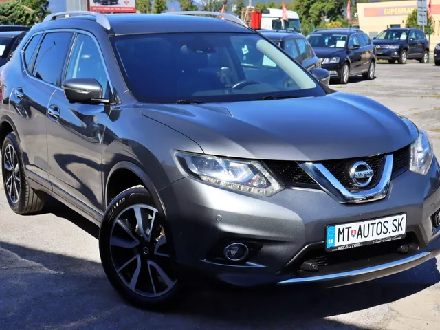 Nissan X-Trail 2.0 dCi Tekna 4x4 – fotografia 6 z 15