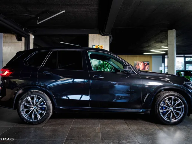 BMW X5 30d xDrive M-Sport – fotografia 6 z 15