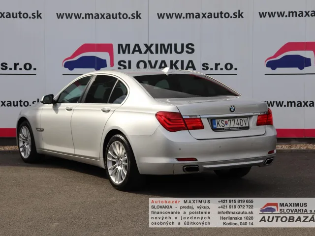 BMW 740d xDrive – fotografia 5 z 15