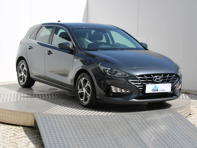 Hyundai i30 1.5 T-GDi MHEV Family – fotografia 6 z 15