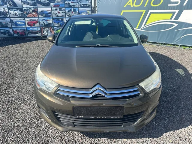 Citroën C4 1.4 VTi Attraction – fotografia 2 z 15