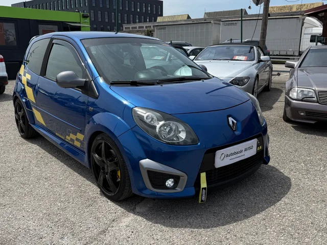 Renault Twingo 1.6 16V Sport – fotografia 3 z 15