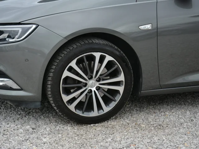 Opel Insignia ST 2.0 4x4 Innovation – fotografia 4 z 15