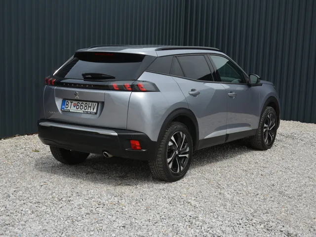 Peugeot 2008 1.5 BlueHDi Allure A/T – fotografia 6 z 15