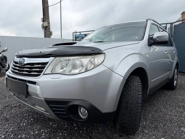 Subaru Forester 2.0 X Classic – fotografia 5 z 15