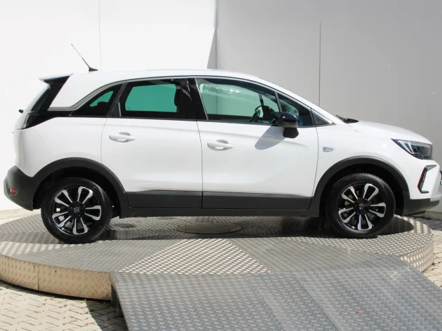 Opel Crossland 1.2 Turbo 81 kW – fotografia 6 z 15