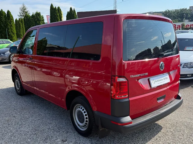 Volkswagen Transporter T5 2.0 TDI 9-miestny – fotografia 3 z 15