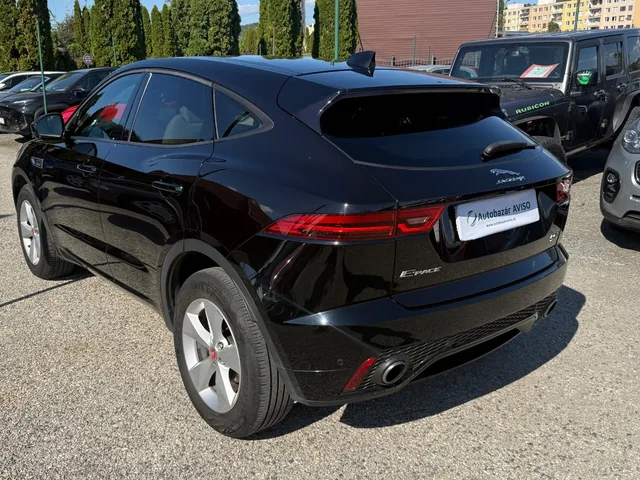 Jaguar E-Pace 2.0 D180 R-Dynamic SE AWD – 6. fotó (összesen 15)