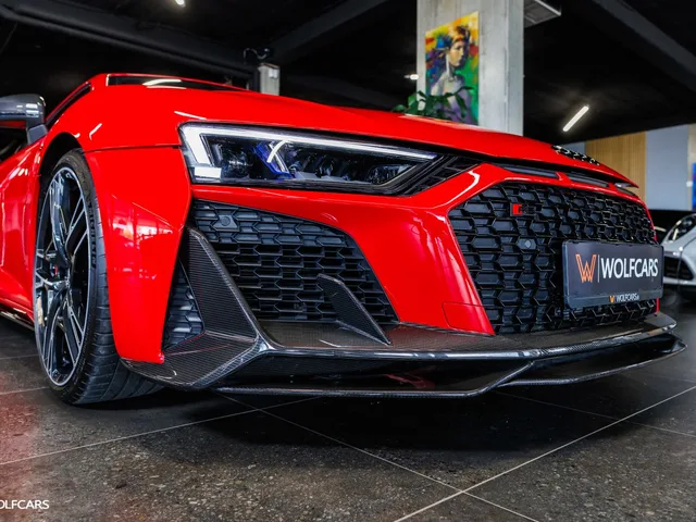 Audi R8 5.2 FSI V10 Performance 620k quattro S tronic – fotografia 2 z 15