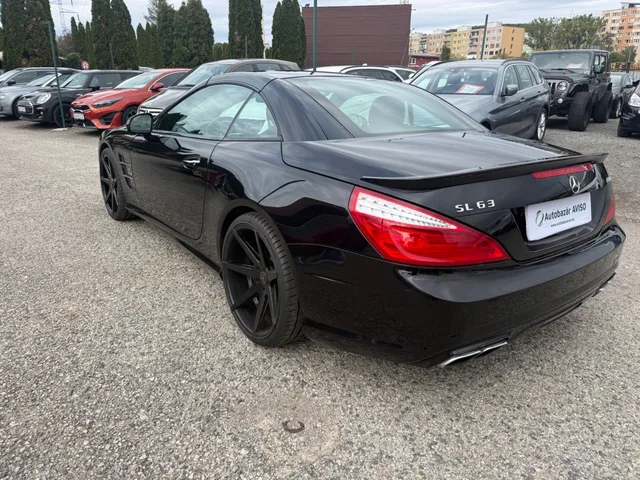 Mercedes-Benz SL 500 – fotografia 4 z 15
