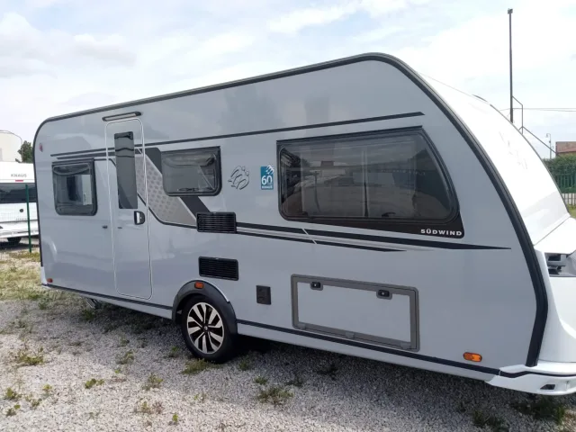 Knaus Südwind 500 EU 60 Years – fotografia 3 z 15