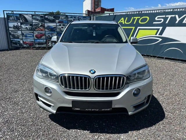 BMW X5 xDrive40d – fotografia 2 z 15
