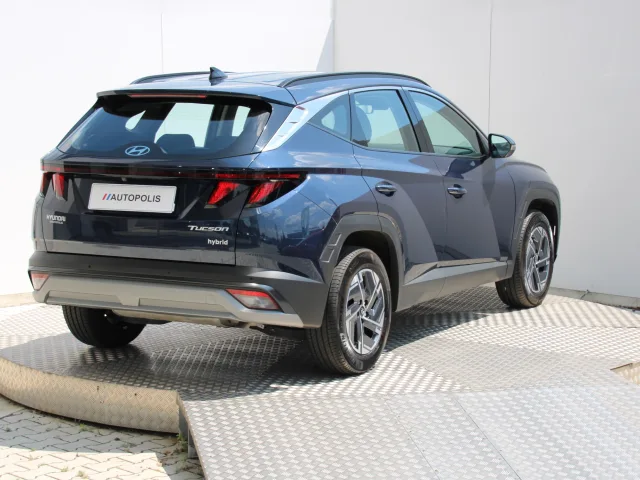 Hyundai Tucson 1,6 T-GDi HEV Family – fotografia 5 z 15