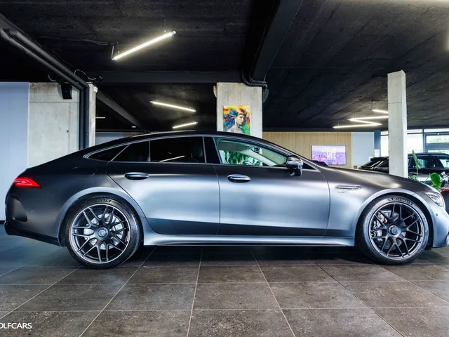 Mercedes-Benz AMG GT 43 4MATIC+ – fotografia 6 z 15