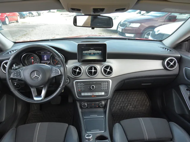 Mercedes-Benz CLA Shooting Brake 200 CDI Automat – fotografia 4 z 15