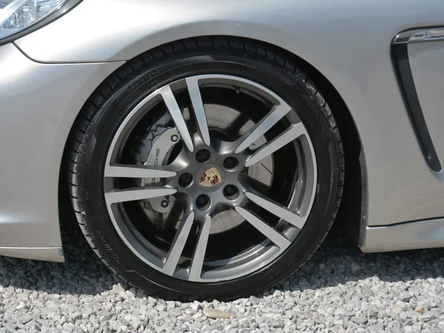 Porsche Panamera 4S 4.8 4x4 – 5. fotó (összesen 10)